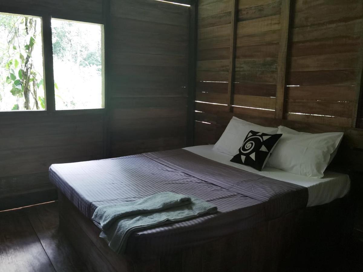 Chalet In The Jungle Pallegama Rum bild